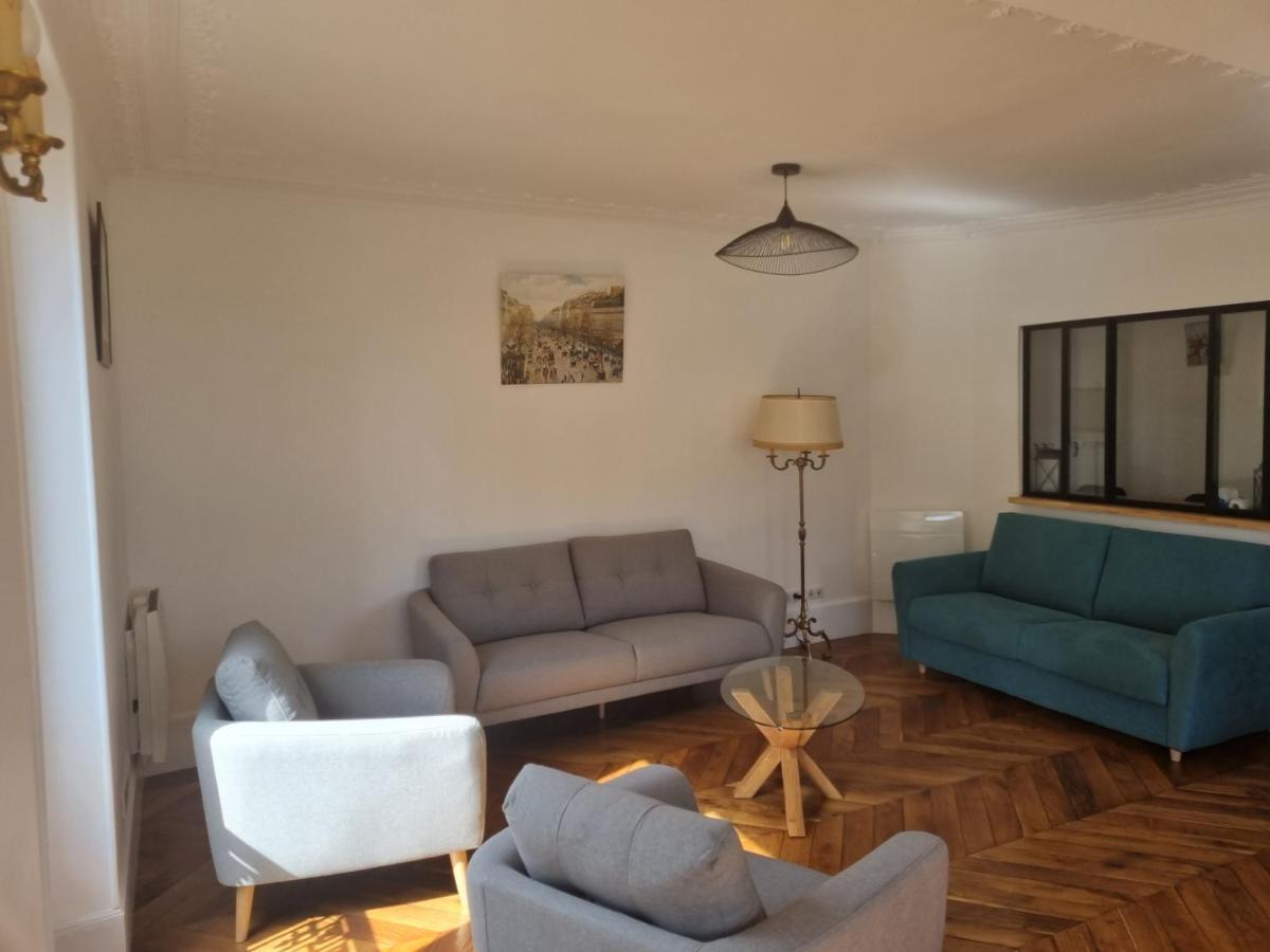 Face Chateau St Germain En Laye, Appartement 4 A 6 Personnes, 23 Min De Paris Champs-Elysees 생제르맹 앙 레 외부 사진