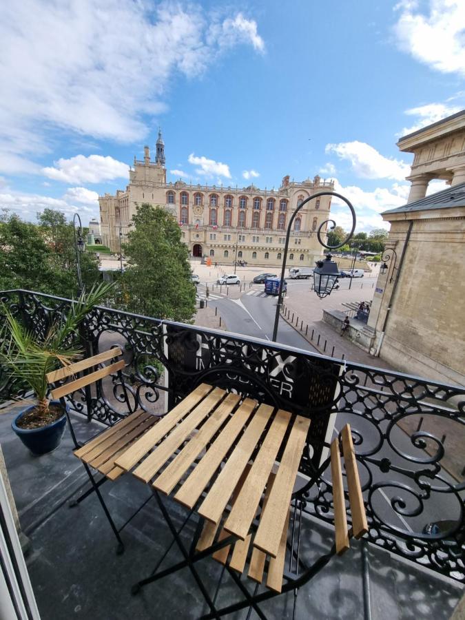 Face Chateau St Germain En Laye, Appartement 4 A 6 Personnes, 23 Min De Paris Champs-Elysees 생제르맹 앙 레 외부 사진
