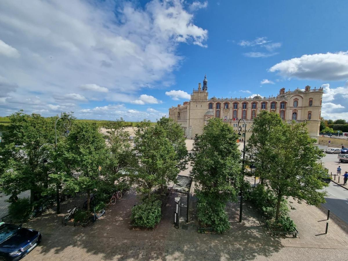 Face Chateau St Germain En Laye, Appartement 4 A 6 Personnes, 23 Min De Paris Champs-Elysees 생제르맹 앙 레 외부 사진