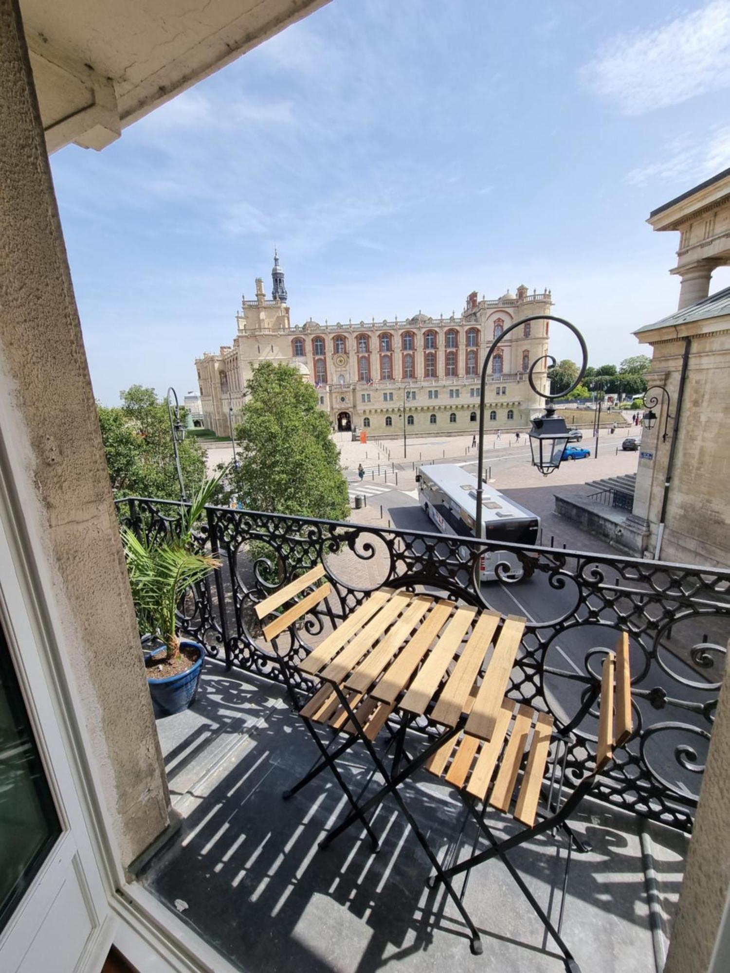 Face Chateau St Germain En Laye, Appartement 4 A 6 Personnes, 23 Min De Paris Champs-Elysees 생제르맹 앙 레 외부 사진